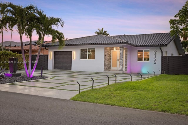 4 of 47 - 9725 Nw 28th Ter, Doral, FL