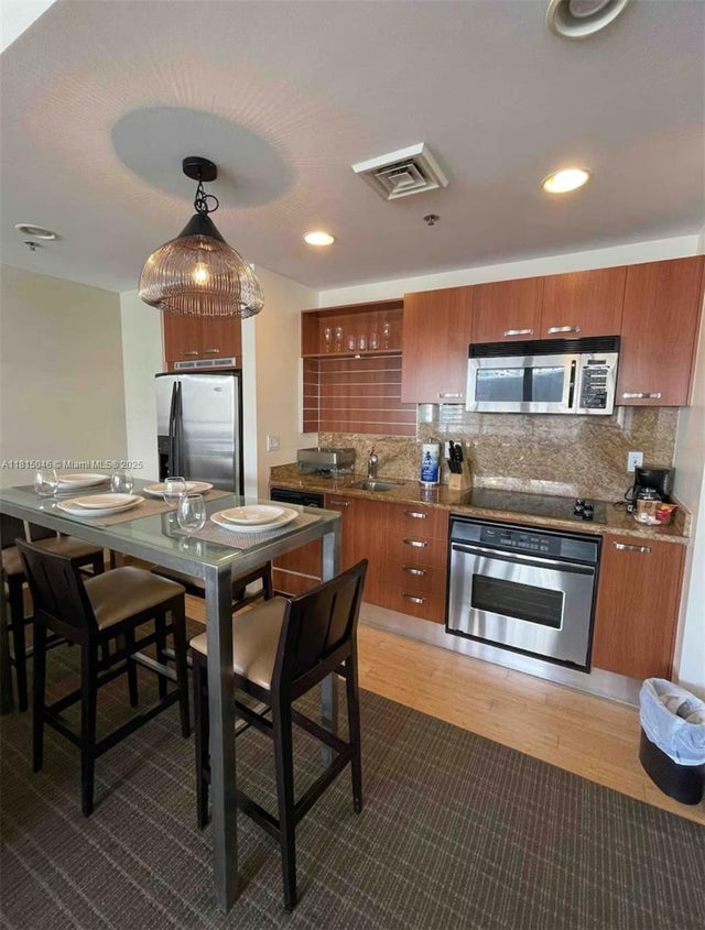 1 of 17 - 1395 Brickell Ave 2814, Miami, FL