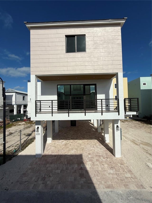 1 of 39 - 94825 Overseas Hwy 220, Key Largo, FL