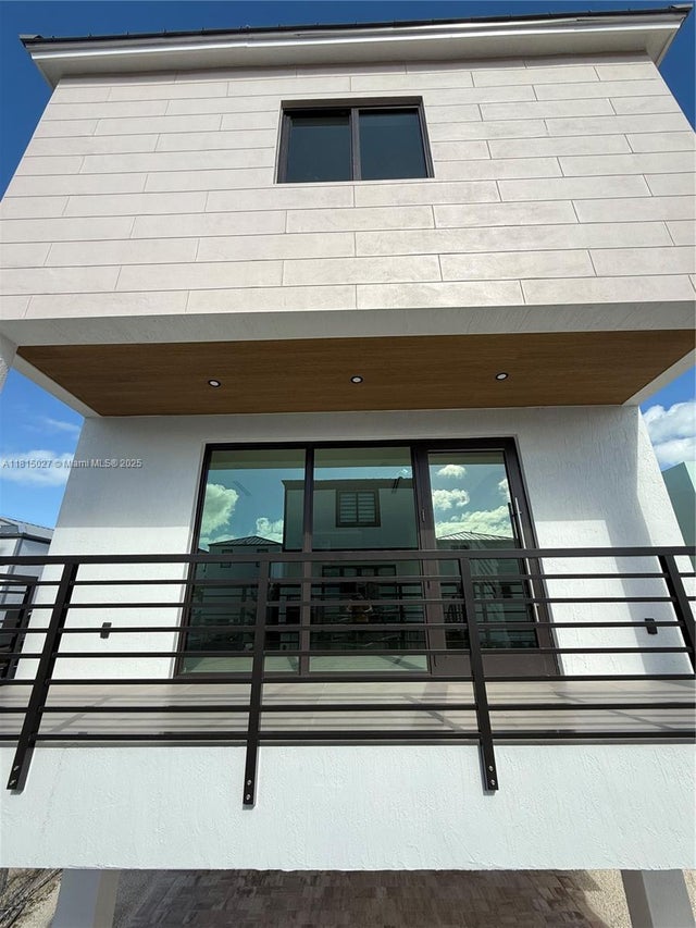 4 of 39 - 94825 Overseas Hwy 220, Key Largo, FL
