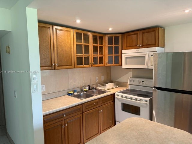 3 of 11 - 217 Suffolk F 217, Boca Raton, FL