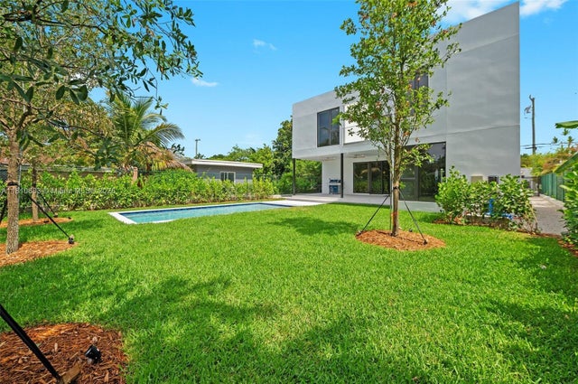 1 of 44 - 2127 Sw 11th Ter, Miami, FL