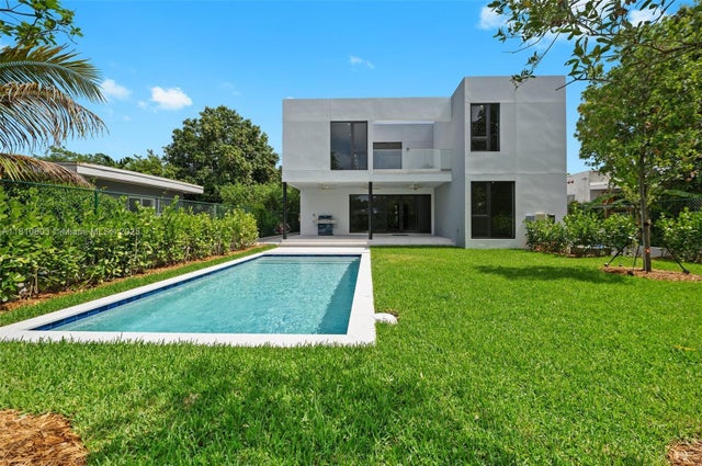 2 of 44 - 2127 Sw 11th Ter, Miami, FL