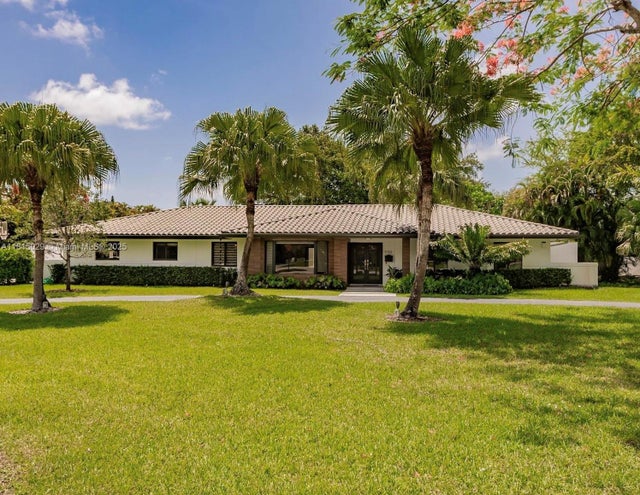 1 of 31 - 9701 Sw 96th Ct, Miami, FL