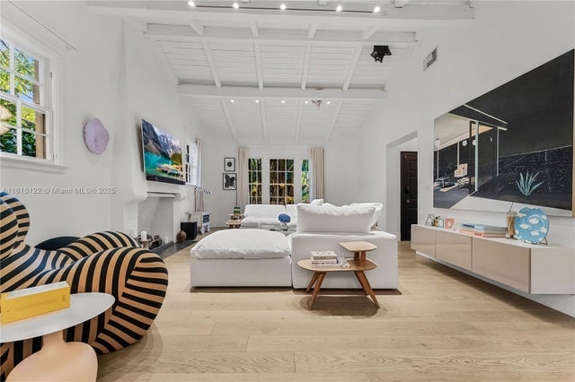 4 of 39 - 3747 Royal Palm Ave, Miami Beach, FL