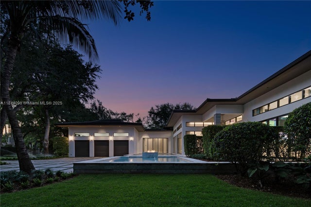 5 of 75 - 9505 Sw 63rd Ct, Pinecrest, FL