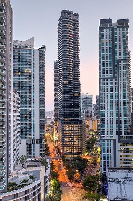 2 of 37 - 1000 Brickell Plz 2705, Miami, FL