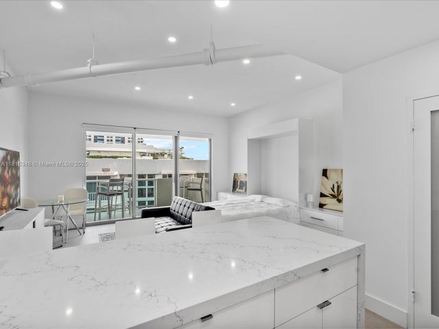 5 of 34 - 1200 West Ave Ph24, Miami Beach, FL