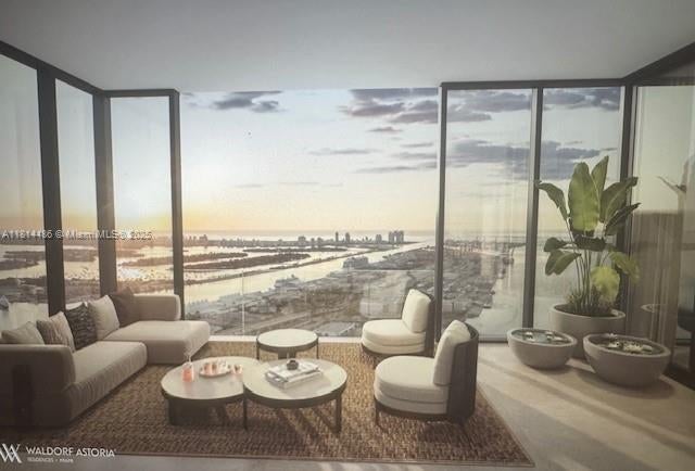4 of 20 - 300 N Biscayne Blvd. 8502, Miami, FL