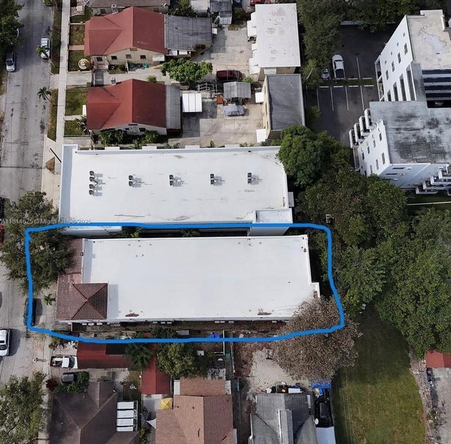 2 of 3 - 1021 Nw 3rd St 306, Miami, FL