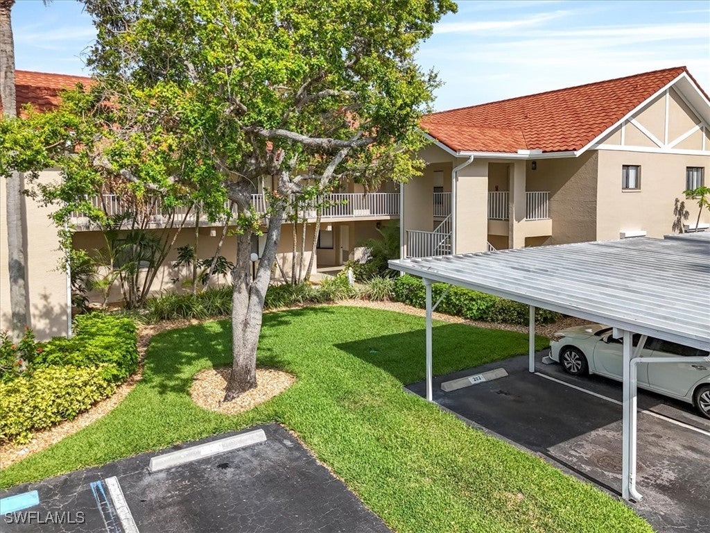 9652 Windsor Gardens Ln 105, Fort Myers