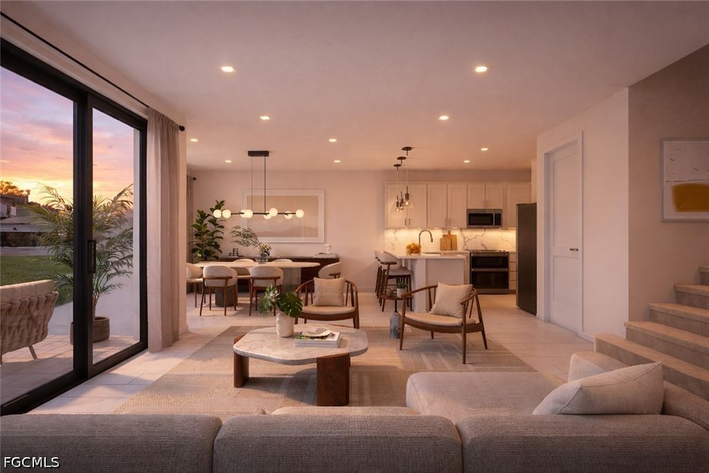 6093 Barbara Cir, Naples