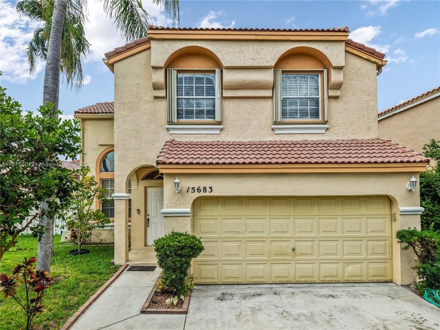 1 of 33 - 15683 Nw 12th Rd, Pembroke Pines, FL