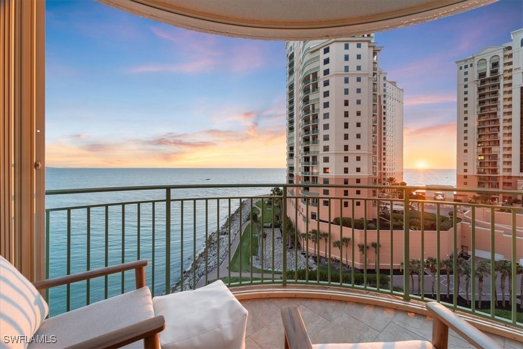 980 Cape Marco Dr 805, Marco Island