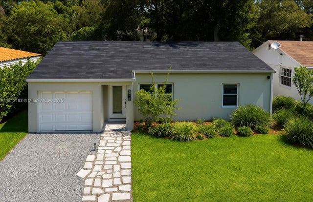 2 of 12 - 365 Ne 87th St, El Portal, FL