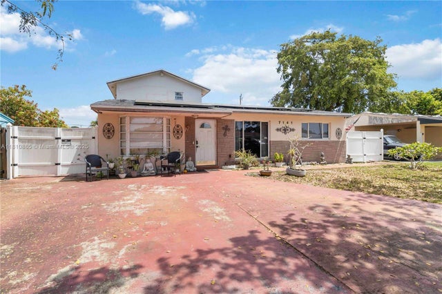 7141 Custer St, Hollywood