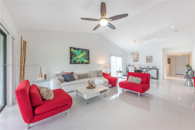1 of 38 - 16189 Laurel Dr 25, Weston, FL