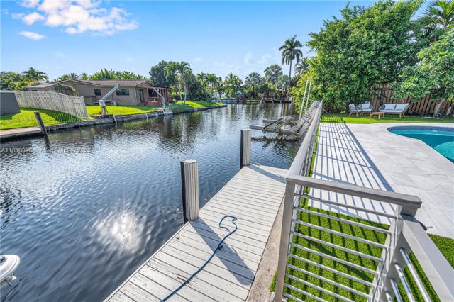 3 of 37 - 3472 Sw 44th St, Dania Beach, FL
