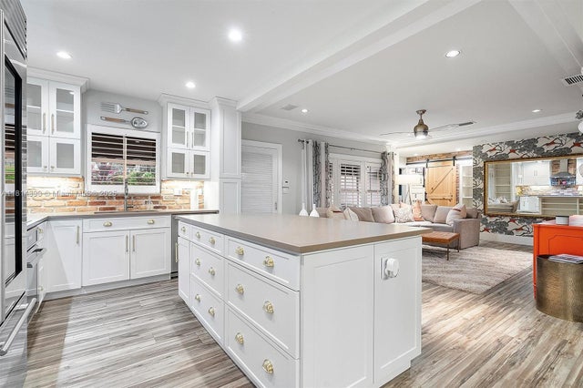 5 of 79 - 700 Vilabella Ave, Coral Gables, FL