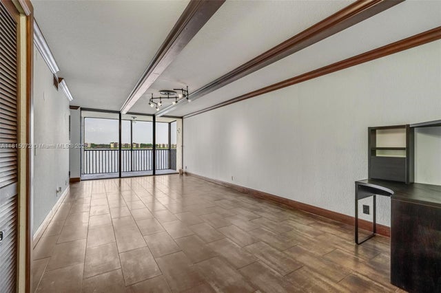 4 of 35 - 106 Lake Emerald Dr 210, Oakland Park, FL