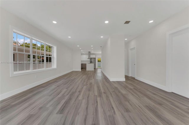 5 of 34 - 2357 Sw 11th Ter, Miami, FL