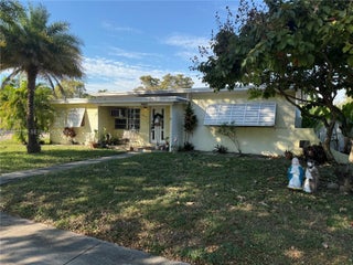 Photo of Listing #A11815713