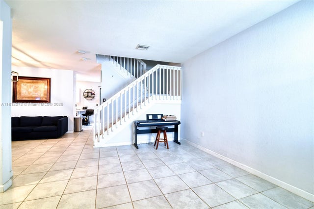 5 of 32 - 6489 N Anise Ct, Davie, FL