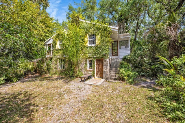 1 of 10 - 10005 Snapper Creek Rd, Coral Gables, FL