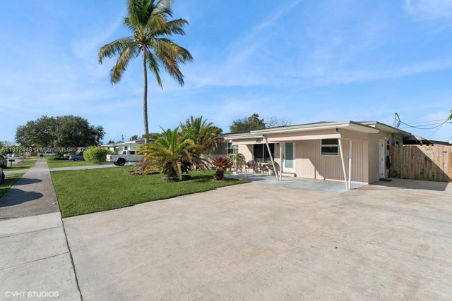 2 of 30 - 1831 Sw 42nd Ter, Fort Lauderdale, FL
