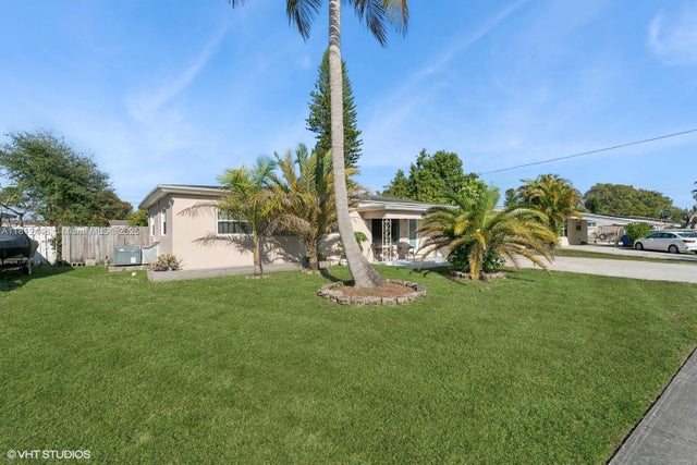 3 of 30 - 1831 Sw 42nd Ter, Fort Lauderdale, FL