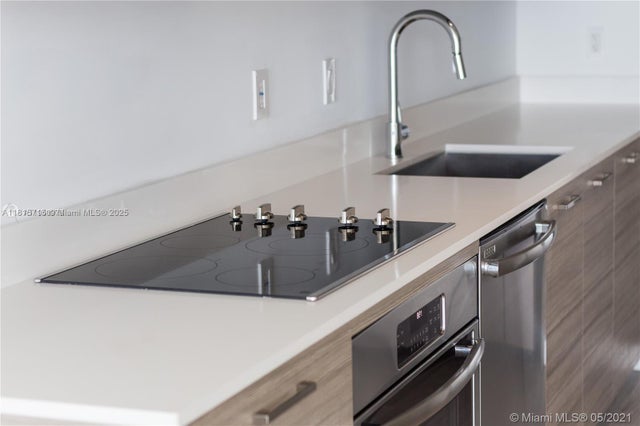 3 of 54 - 121 Ne 34th St 1604, Miami, FL