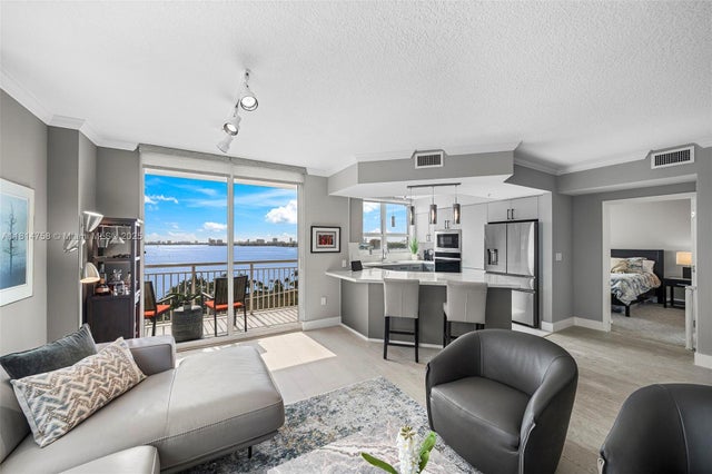 5 of 43 - 2000 N Bayshore Dr 1011, Miami, FL