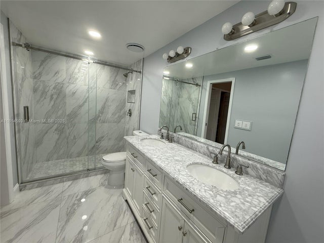 1 of 43 - 5416 Eagle Lake Dr 4, Palm Beach Gardens, FL