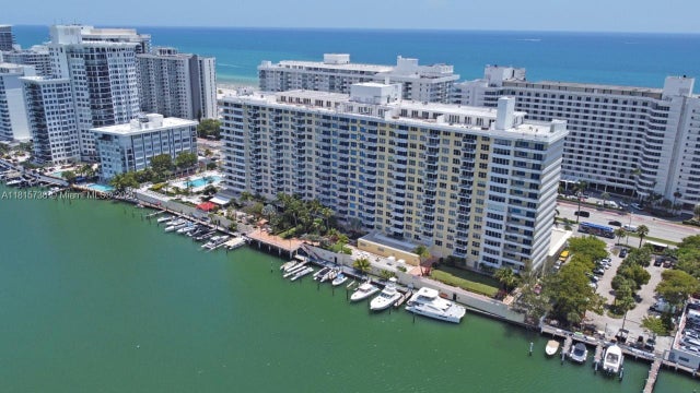 1 of 74 - 5600 Collins Ave 10e, Miami Beach, FL