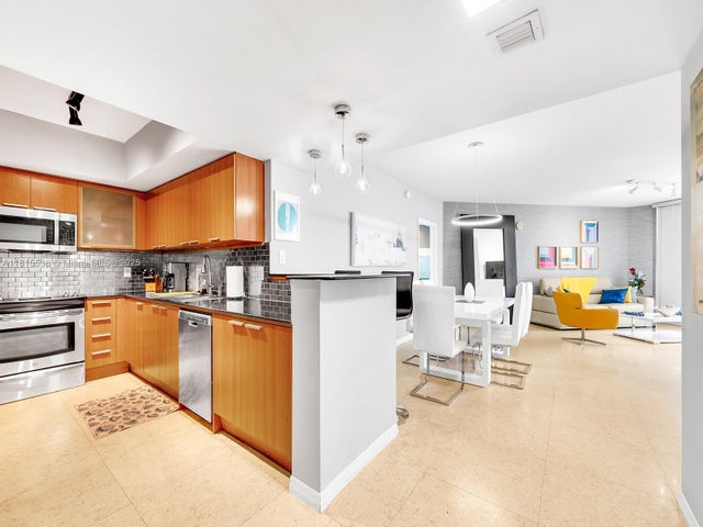 4 of 41 - 16699 Collins Ave 2906, Sunny Isles Beach, FL