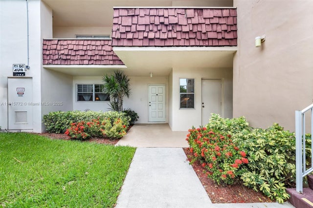 3 of 40 - 3301 S Palm Aire Dr 106, Pompano Beach, FL
