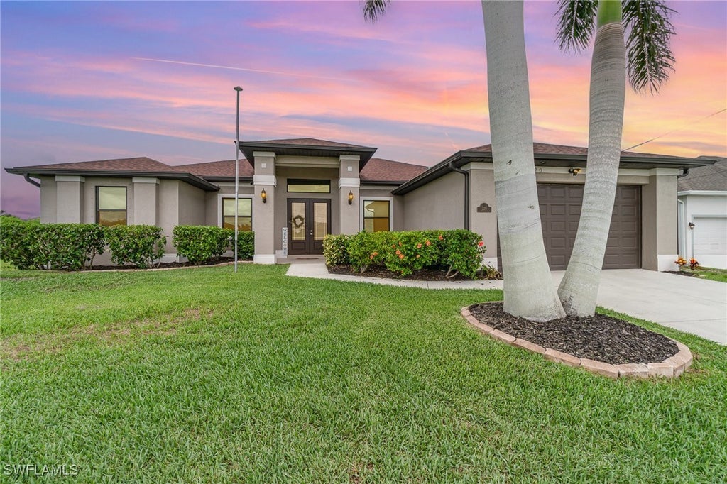 220 Nw 26th Pl, CAPE CORAL