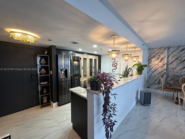 2 of 16 - 7601 E Treasure Dr 2022, North Bay Village, FL