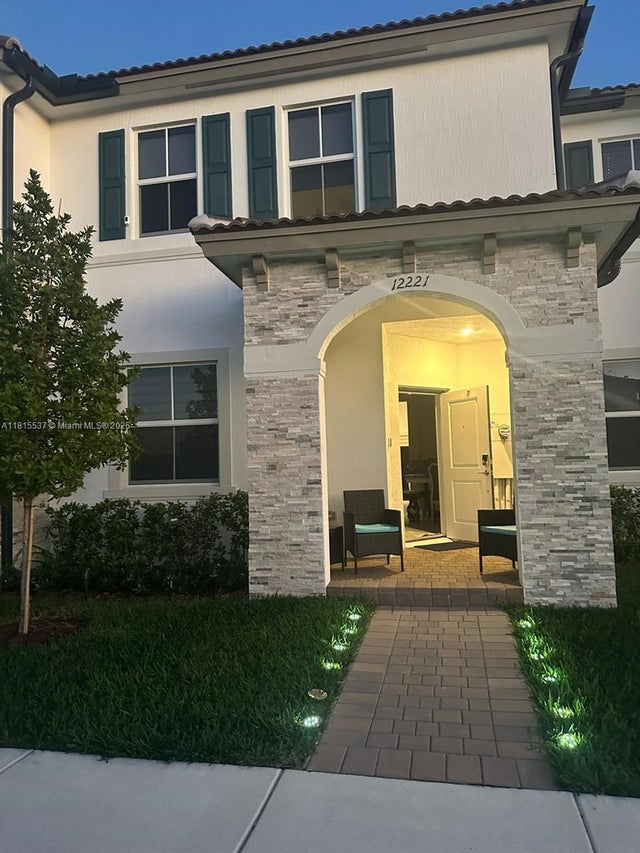 1 of 20 - 12221 Nw 23rd Pl, Miami, FL