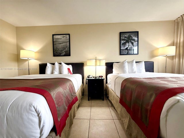 4 of 18 - 19201 Collins Ave 242, Sunny Isles Beach, FL