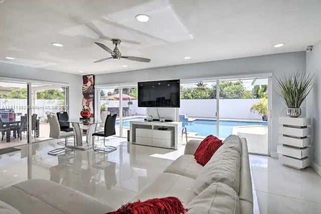 3 of 33 - 8031 W 14th Ct, Hialeah, FL