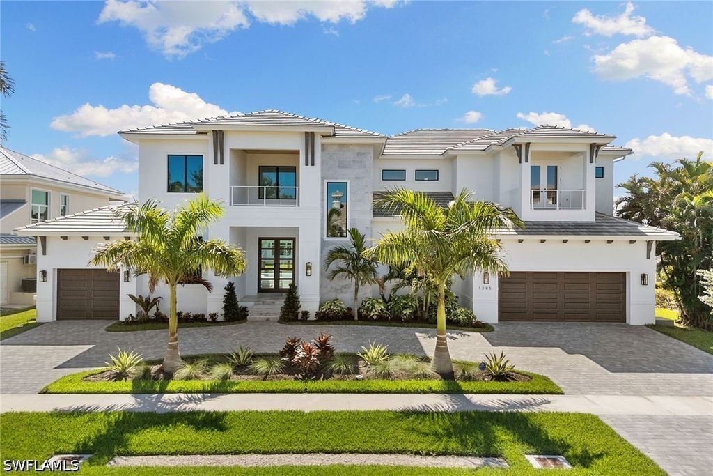 1285 Orange Ct, Marco Island