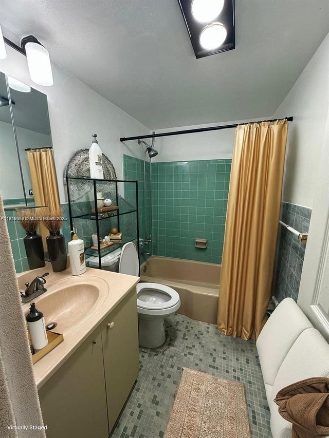 5 of 29 - 2916 Funston St 47a, Hollywood, FL