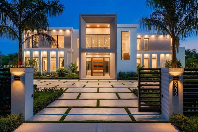 1 of 58 - 6200 Moss Ranch Rd, Pinecrest, FL