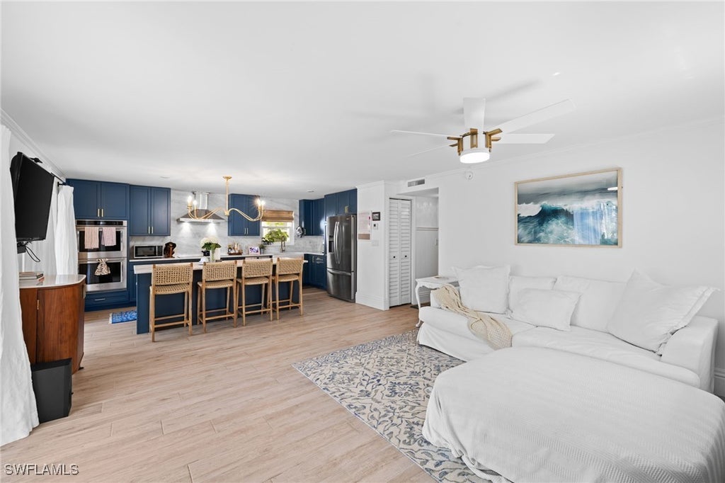 1549 Sandpiper St 39, Naples