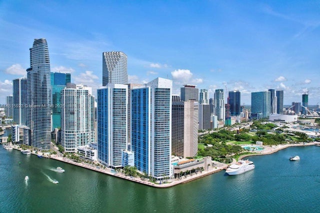 1 of 12 - 335 S Biscayne Blvd 3110, Miami, FL