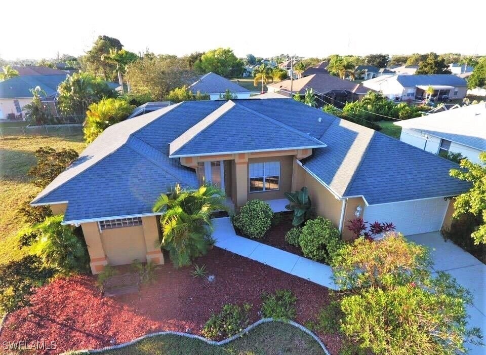 1820 Sw 29th Ter, CAPE CORAL