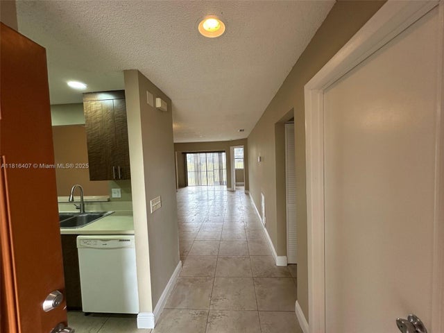 2 of 27 - 2541 Nw 56th Ave 3-19, Lauderhill, FL