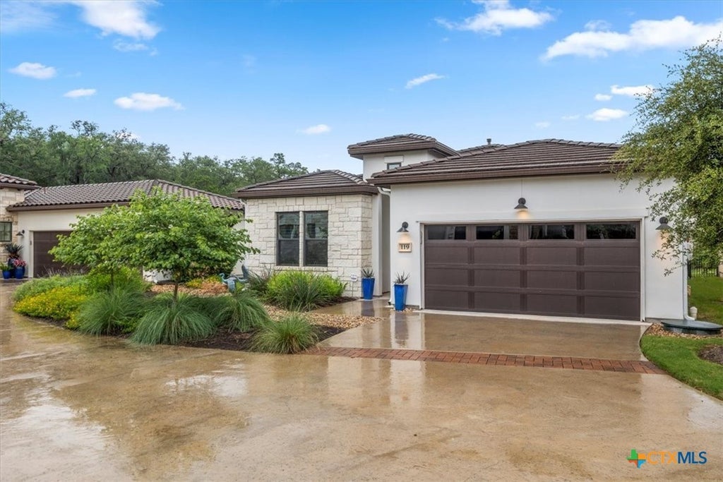 119 Rivalto Drive, Horseshoe Bay