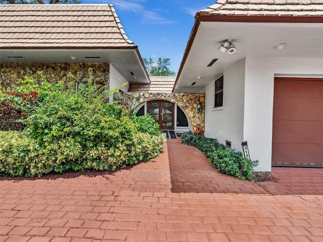 5 of 71 - 3121 N 52nd Ave, Hollywood, FL